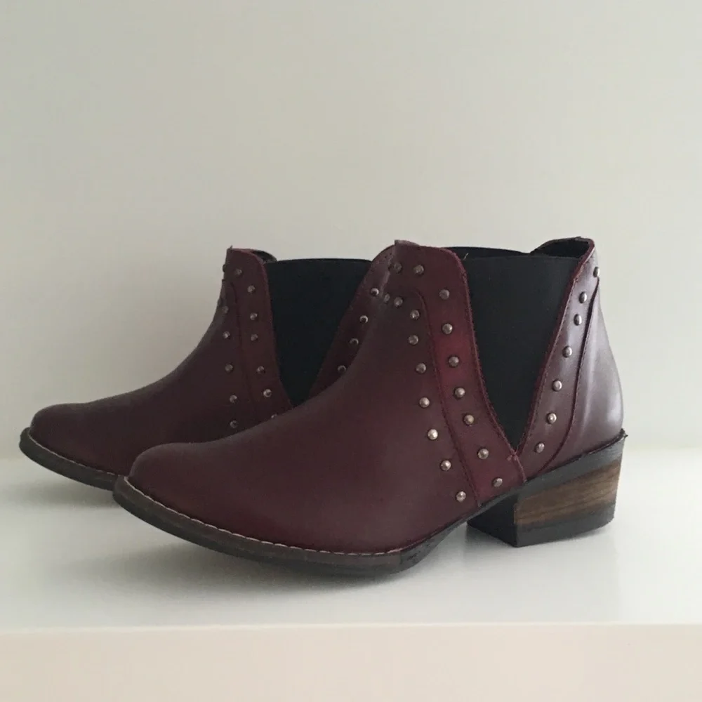 Genuine Leather Boot Bootie with Studs Red Wine - Picture 1 of 6